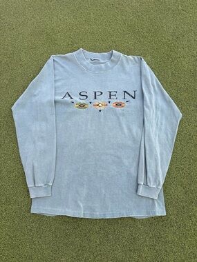 RARE VINTAGE 2000s 90s GREEN LONG SLEEVE SKATER BOHO ASPEN COLORADO STITCHED TEE